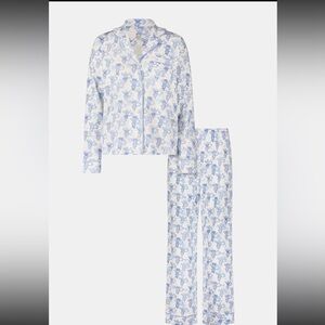 LoveShackFancy x Roller Rabbit Pastiche De
Monkey Long Sleeve Polo Pajamas